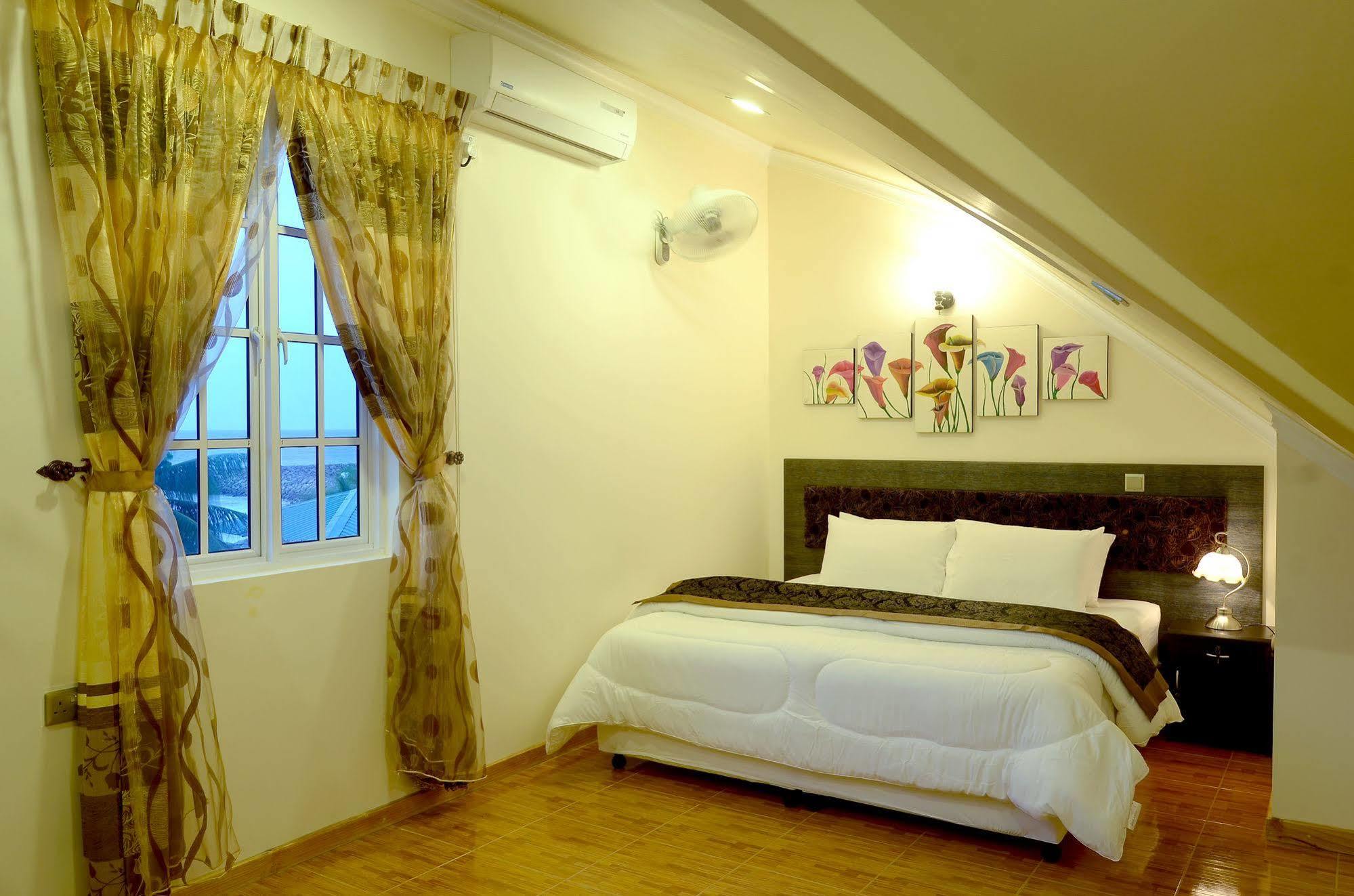 Lily Rest Maldives Hotel Maafushi Exterior photo